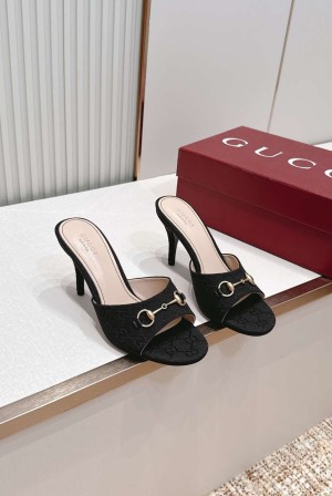 구찌(GUCCI) 홀스빗 모노그램 뮬 힐 신발
