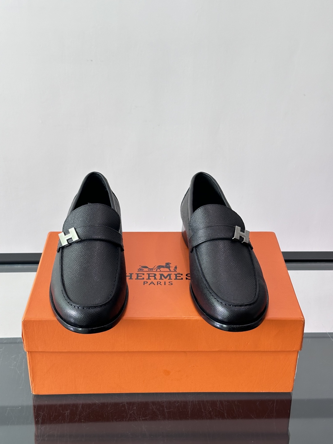 [Hermes] 에르메스 레더 로퍼 구두 신발
