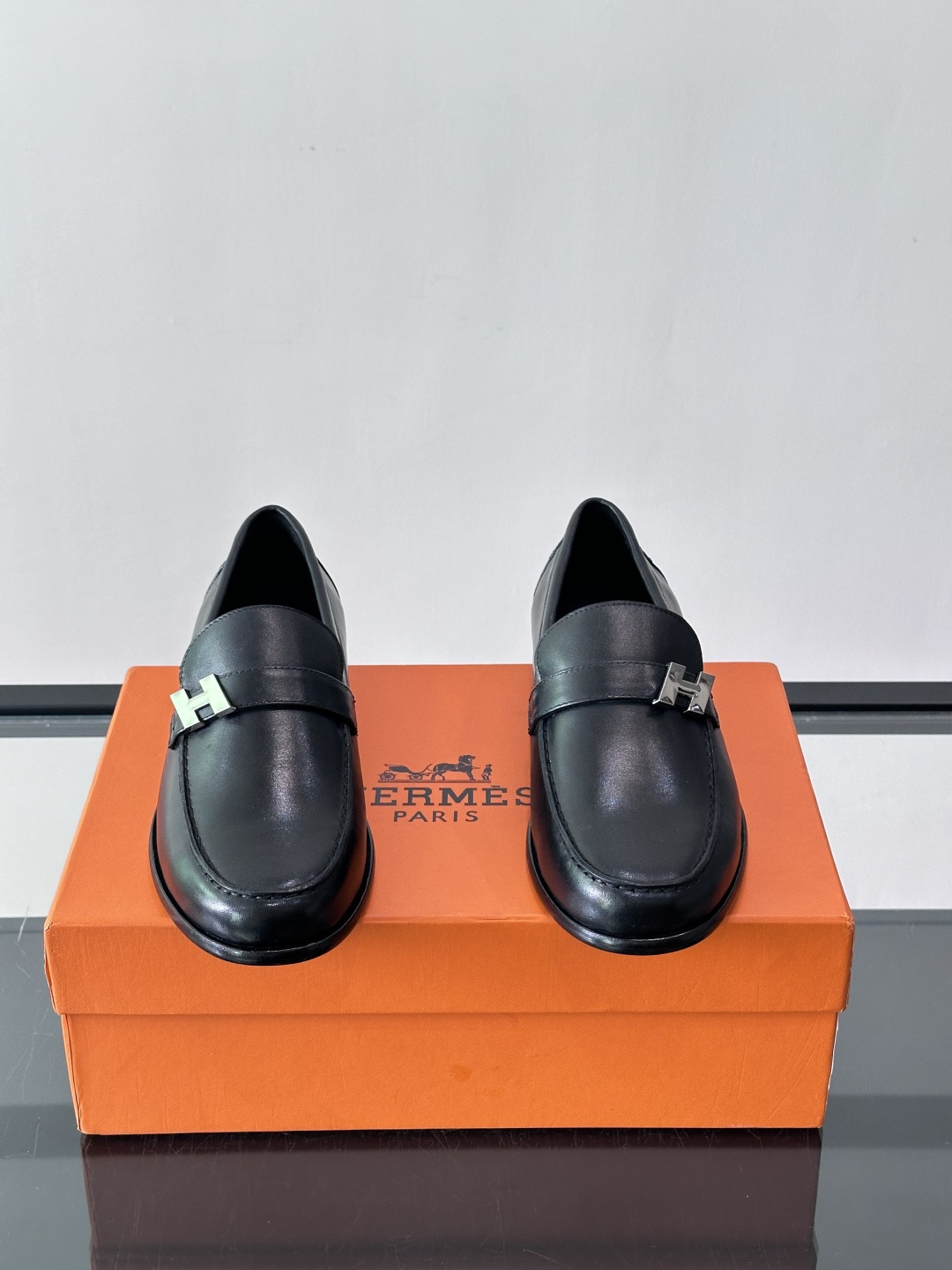 [Hermes] 에르메스 레더 로퍼 구두 신발