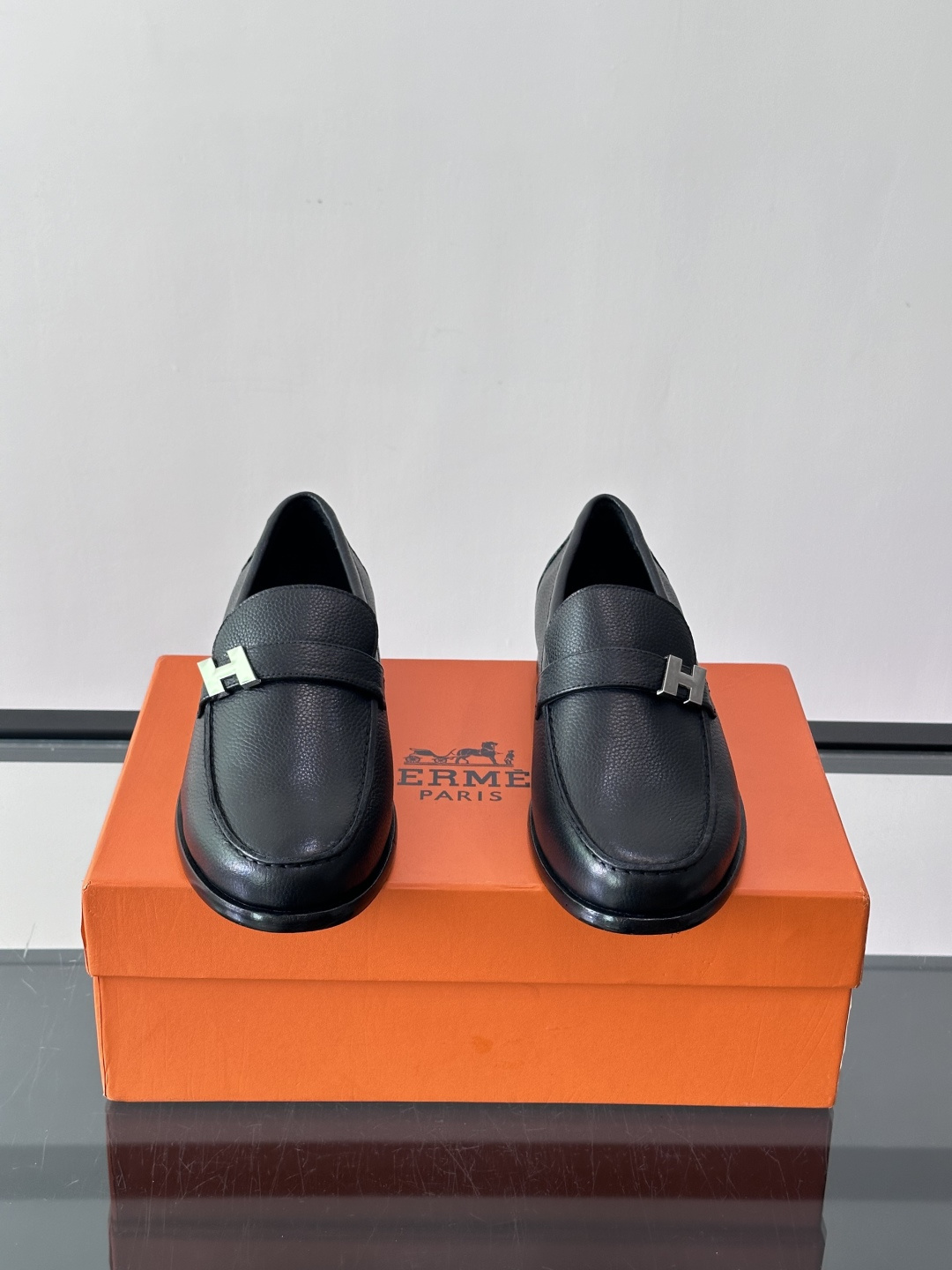 [Hermes] 에르메스 레더 로퍼 구두 신발