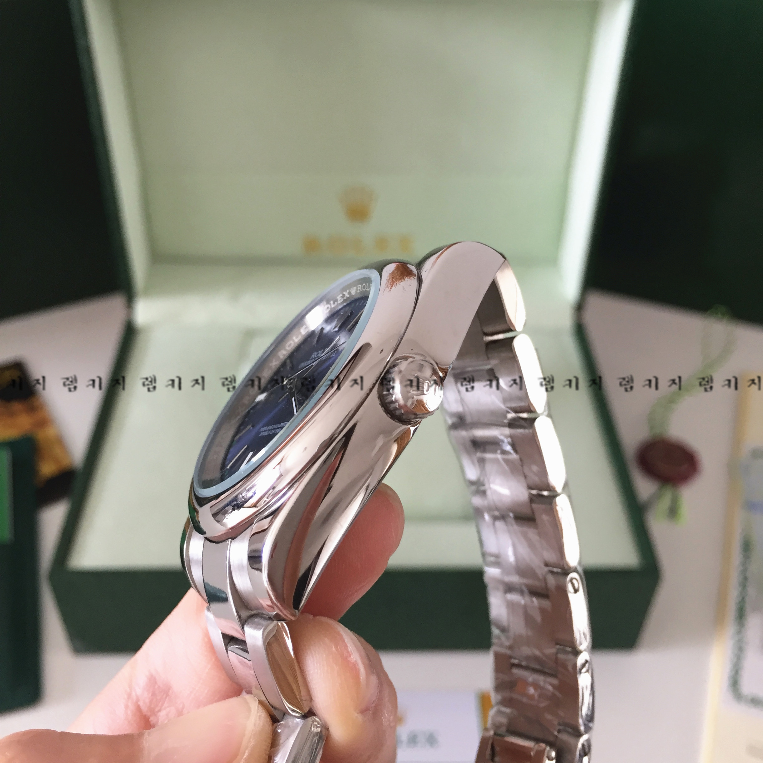 로렉스 오이스터 퍼페츄얼 블루다이얼 은장 메탈시계