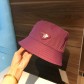 프라다 버킷햇