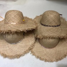 디올 플로피 햇