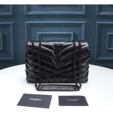 세인트롤랜드“Y”퀼티드 가죽 소재의 스몰 루루 체인 백