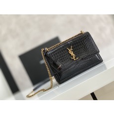 세인트롤랜드 크로커다일 엠보스드 샤이니 가죽 소재의 SUNSET 미디엄백