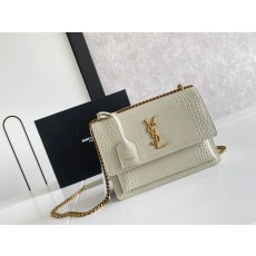 세인트롤랜드 크로커다일 엠보스드 샤이니 가죽 소재의 SUNSET 미디엄백