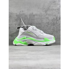 발렌시아가 남여공용용 트리플 S 스니커즈