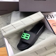 발렌시아가 남여공용용 GITD 풀 슬라이드 샌들