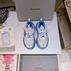 발렌시아가 남여공용용 트리플 S 클리어 솔 스니커즈