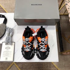 발렌시아가 남여공용 트랙 운동화