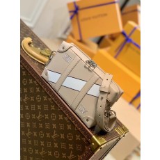 루이비통 소프트 트렁크 웨어러블 월릿