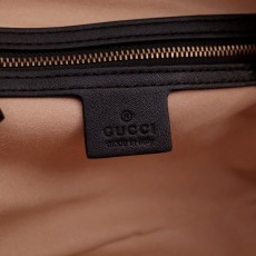 구찌 GG마몬트 마틀라세 토트백