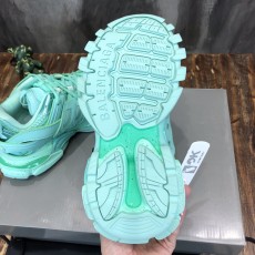 발렌시아가 트리플 S 3.0