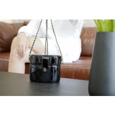 샤넬 파우치 에나멜