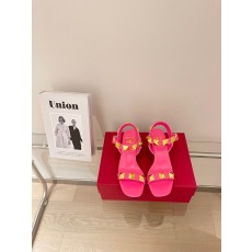 발렌티노 펌프스