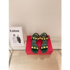 발렌티노 펌프스