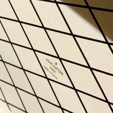 루이비통 PETITE MALLE M59717