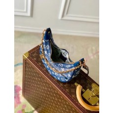 루이비통 LOOP M81166