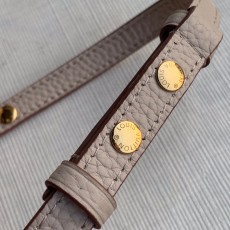 루이비통 TWIST ONE HANDLE M57092