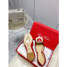 로져비비에 샌들