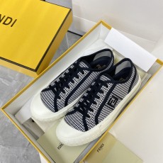 펜디 남여공용 스니커즈