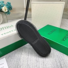 보테가 남여공용 스니커즈