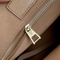 루이비통 ONTHEGO M45595