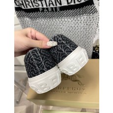 버버리 스니커즈 남녀공용