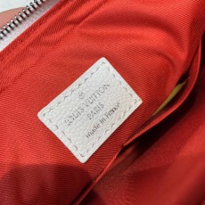 루이비통 TRIO M20665