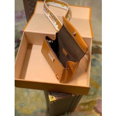 루이비통 CLUNY M58931