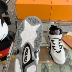 루이비통 남여공용 운동화