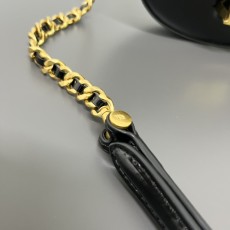 알렉산더왕 숄더백