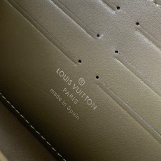 루이비통 지피 M69831