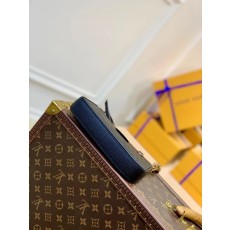 루이비통 이지 파우치 온 스트랩 M80349