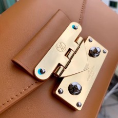 루이비통 SWING M20396