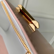 루이비통 트위스트 PM M21027