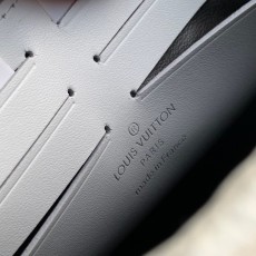 루이비통 포쉐트 보야주 MM M21681