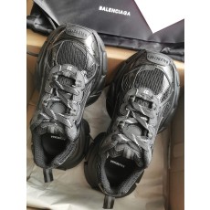 발렌시아가 남여공용 운동화