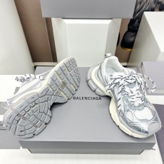 발렌시아가 남여공용 운동화