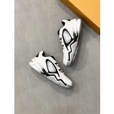 루이비통 남여공용 운동화