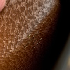 루이비통 빗시 파우치 M00991