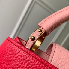 루이비통 카퓌신 BB M21689