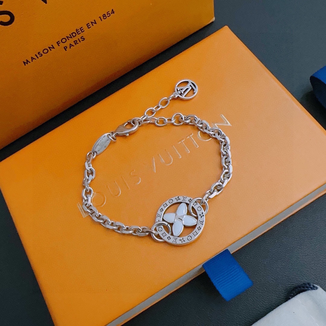 b91c9c5ae4d4184dc4823ad413cad787_1723809098_1602.jpg b91c9c5ae4d4184dc4823ad413cad787_1723809098_1602_1723809149.jpg